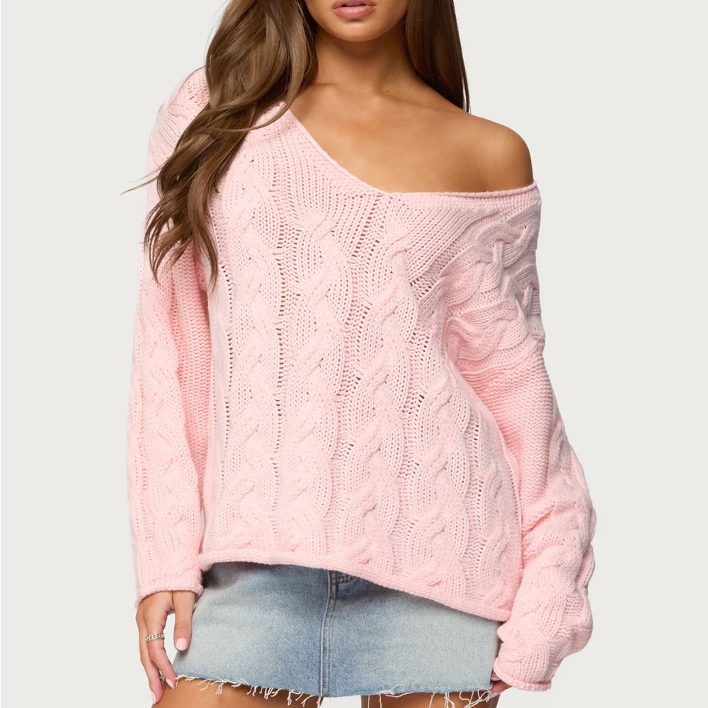 Edikted Off-Shoulder Sweater
